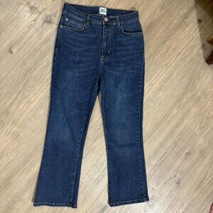 BDG Urban Outfitters Women’s 28x25 High-Rise SLIM Straight Leg Jeans Dark